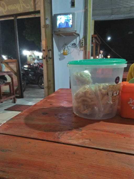 Rumah Makan Ayam Goreng Serundeng 3