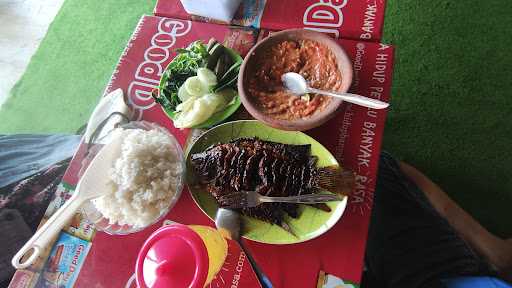 Warung Mewah 10