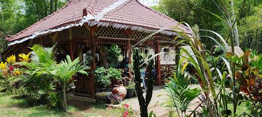 Warung Budaya Kecopoan 7