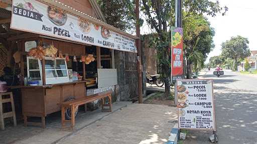 Angkringan Tugu 5