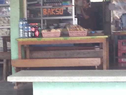 Warung Bu Lasmi 4