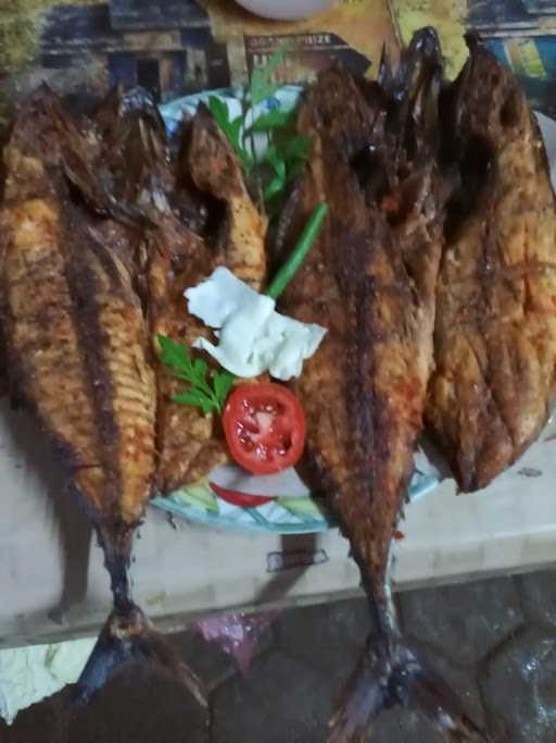 Ikan Bakar Bu Emi 6