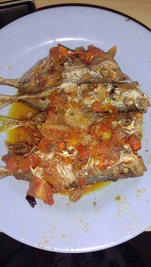 Ikan Bakar Bu Emi 5