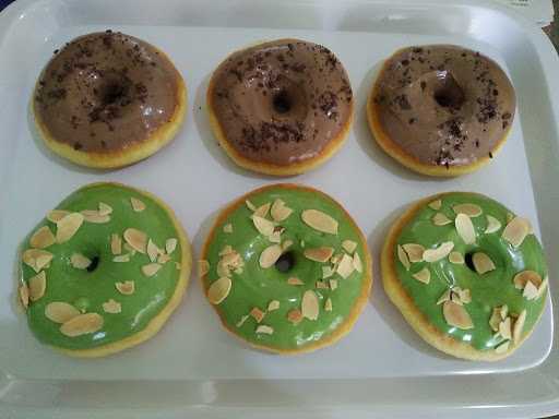 Empeye Cake & Donut 7