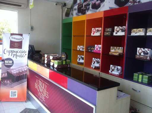 Outlet Amanda Brownies - Campus Resto Jember 3