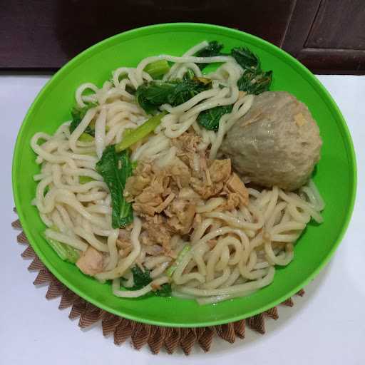 Mie Ayam Bakso Solo (Bmw) Jember 7