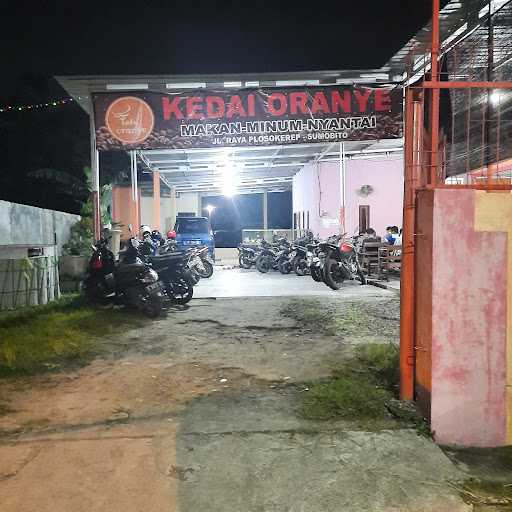 Kedai Oranye 4