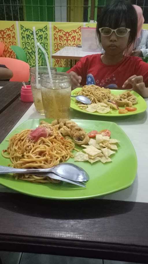 Mie Warok 4