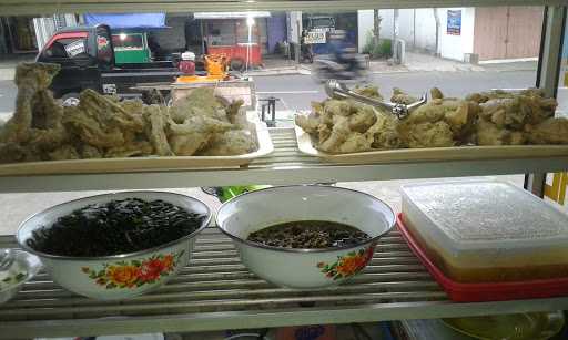 Ayam Dan Bebek Goreng Bu Endang Spesial Bumbu Laos Sambal Ijo 1