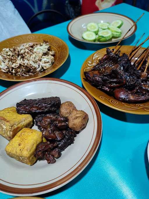 Ayam Goreng Sari Manis Suniaratu 9