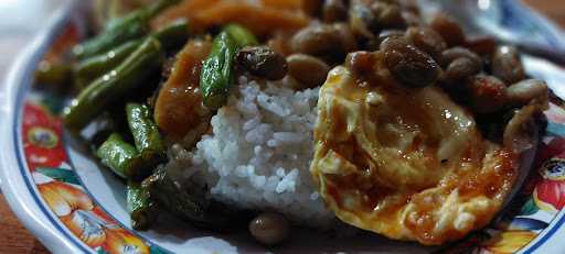 Warung Nasi C’Mar 1