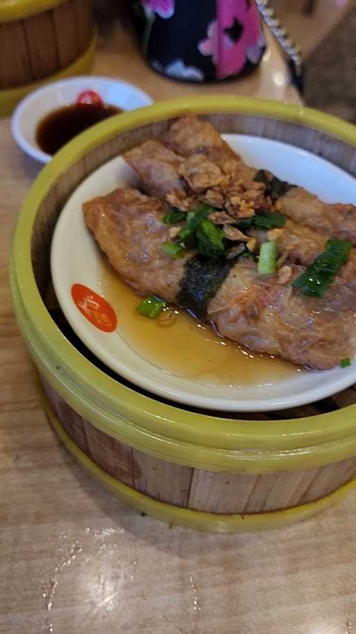 Winglok Dimsum Braga 9