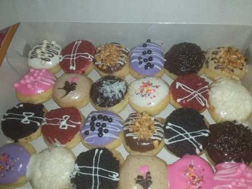 Rumah Donat Mamak Hendi 1