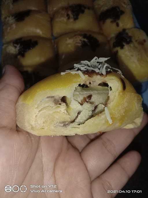 Jajanan Kue Kering Yuliani 9