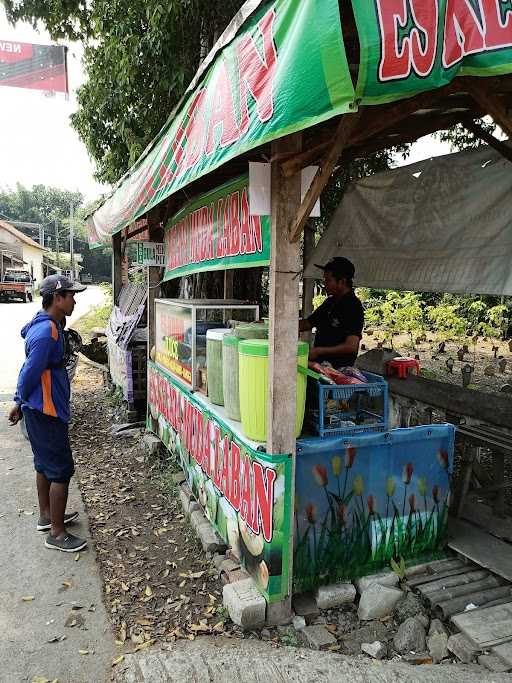 Es Kelapa Muda Laban 3