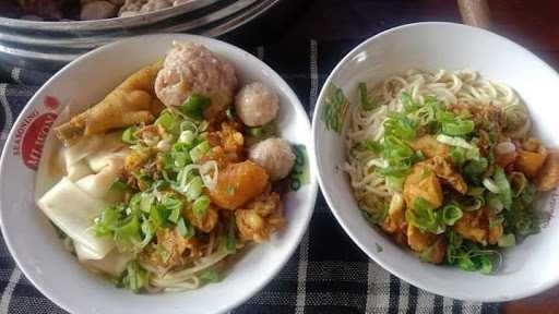 Bakso Mercon Mama Aqiz 3