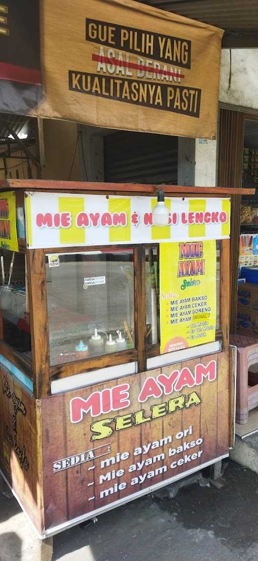 Mie Ayam Selera Suradadi 4