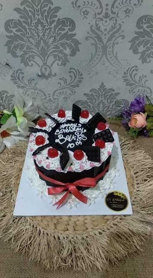 D'Khadijah Cake'S 9