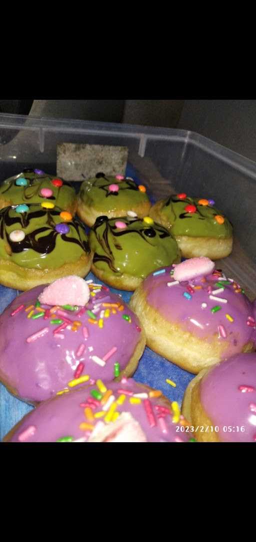 Devina Sweet Donuts 3