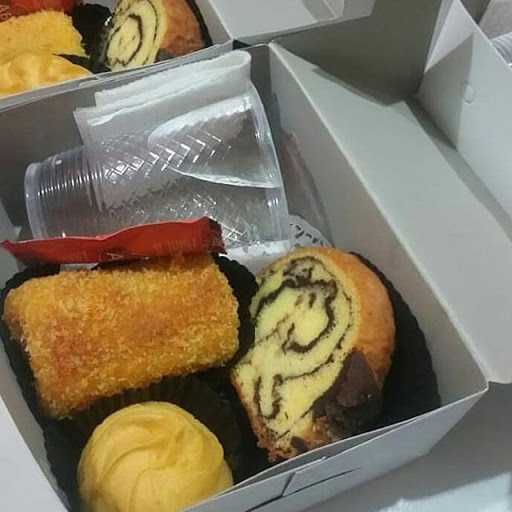 Puji Snack Catering & Kue Basah 4