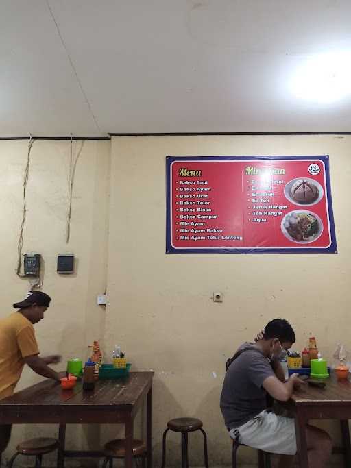 Bakso Spesial Jumbo Solo 3