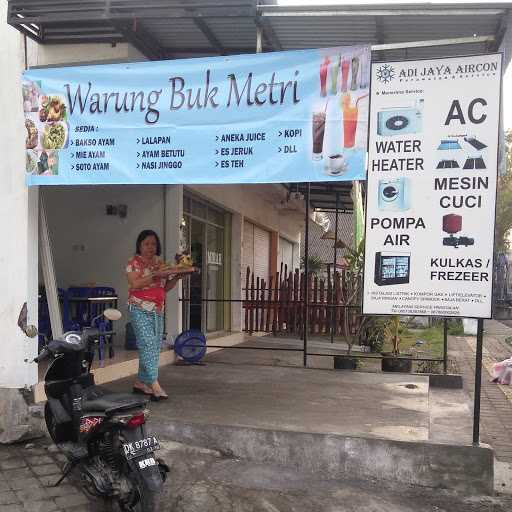 Warung Buk Metri 5