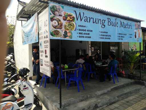 Warung Buk Metri 6