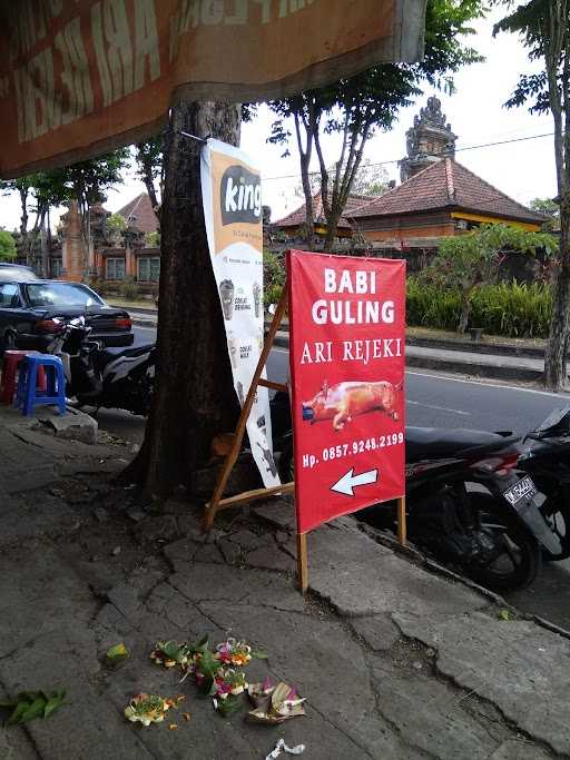 Warung Makan Babi Guling Ari Rejeki 7