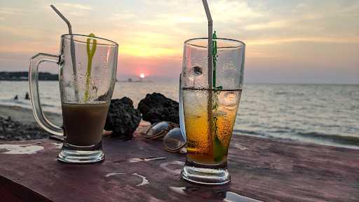 Coffeeku Warung Tepi Pantai 6