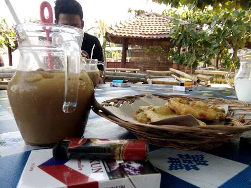 Coffeeku Warung Tepi Pantai 8