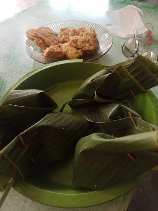 Bakso Dan Mie Ayam Pesat 1