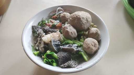 Bakso Dan Mie Ayam Pesat 3