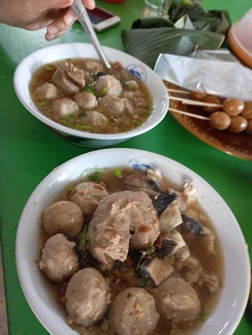 Bakso & Mie Ayam Mas Yanto 4