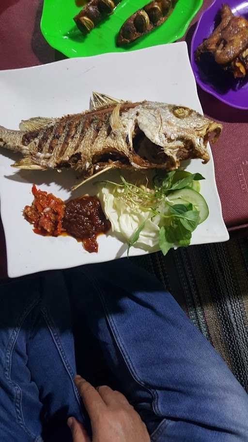 Ikan Bakar Dan Ayam Mbak Santi 3