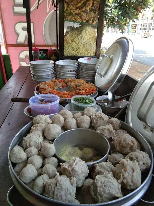 Bakso Mercon Dua Putri 8