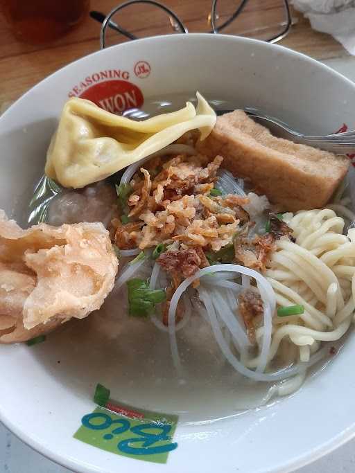 Bakso & Mie Ayam Amin 7