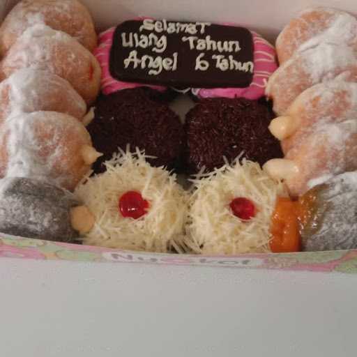 Nyokot Donuts 10