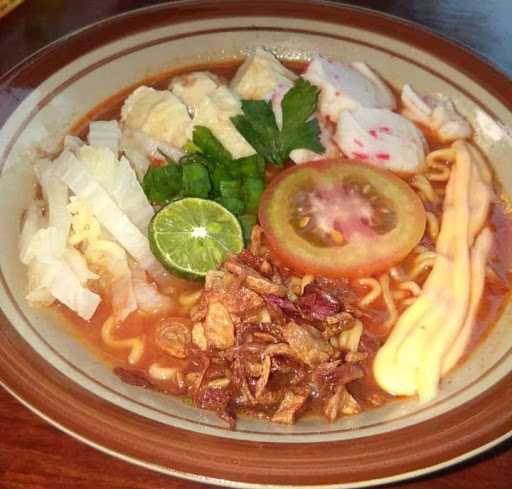 Warung Mie Embul 10