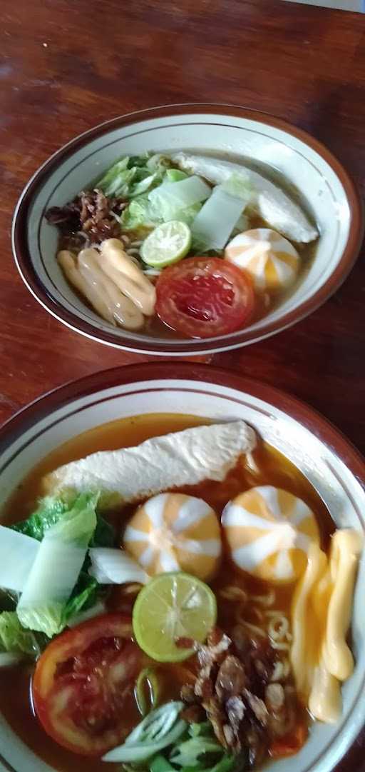 Warung Mie Embul 5