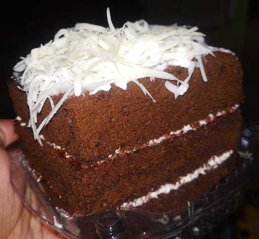 Nazia Cake 2