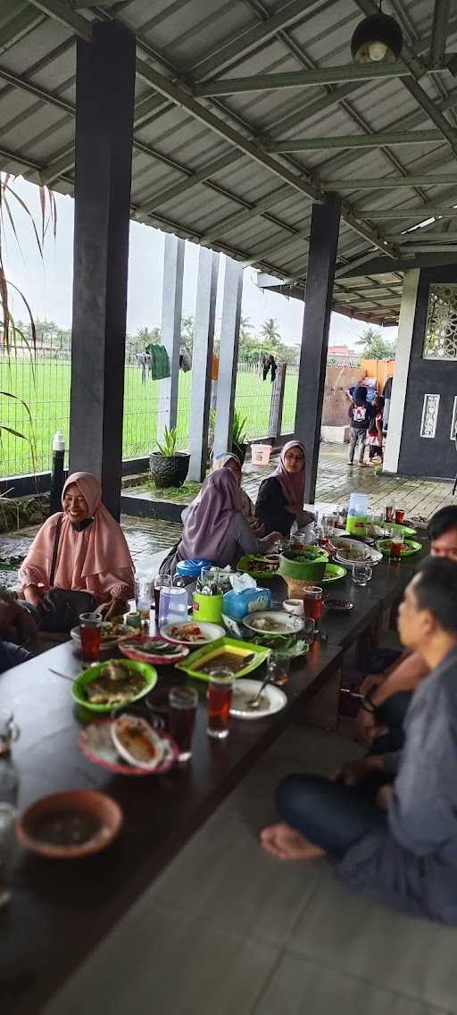 Rumah Makan Telagasari 10