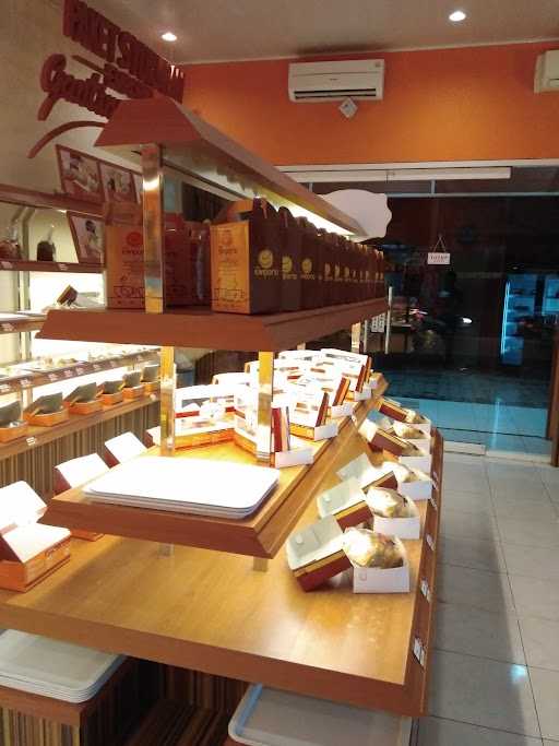 Quina Breadhouse Talang 2