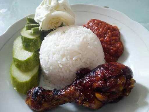 Warung Makan Barokah Ibu Lia 4