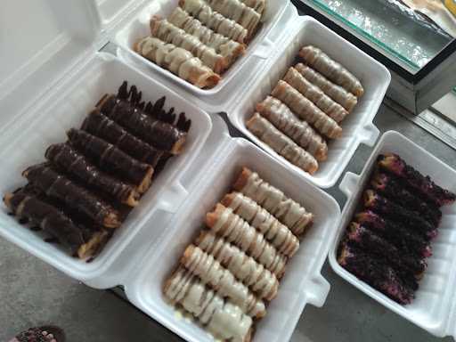 Piscok (Pisang Cokelat) 8