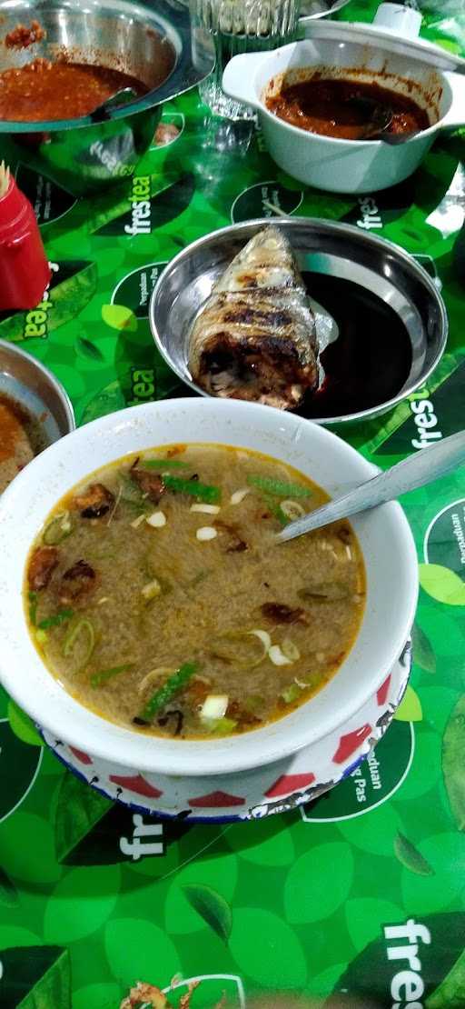 Warung Sop Saudara & Ikan Bakar 9