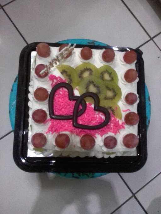 Shelvia Cake N Cookies 4