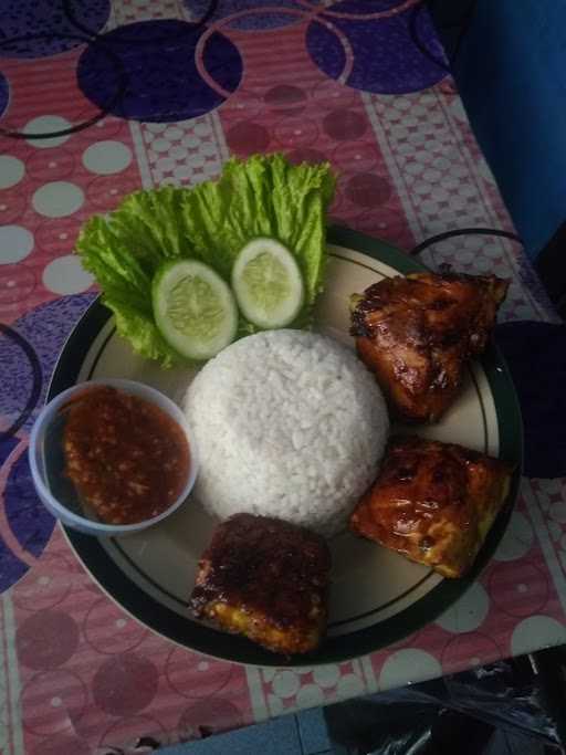 Ayam Bakar Ibu Anis 2