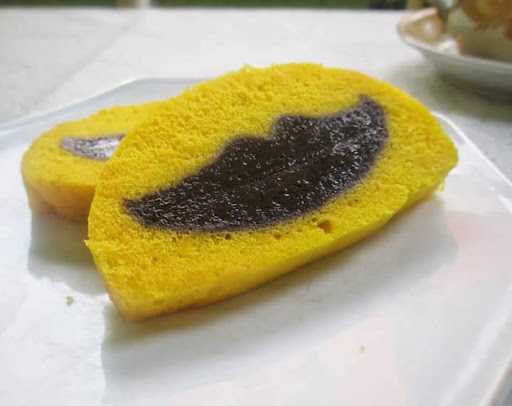 Kue Bibir Makassar 2