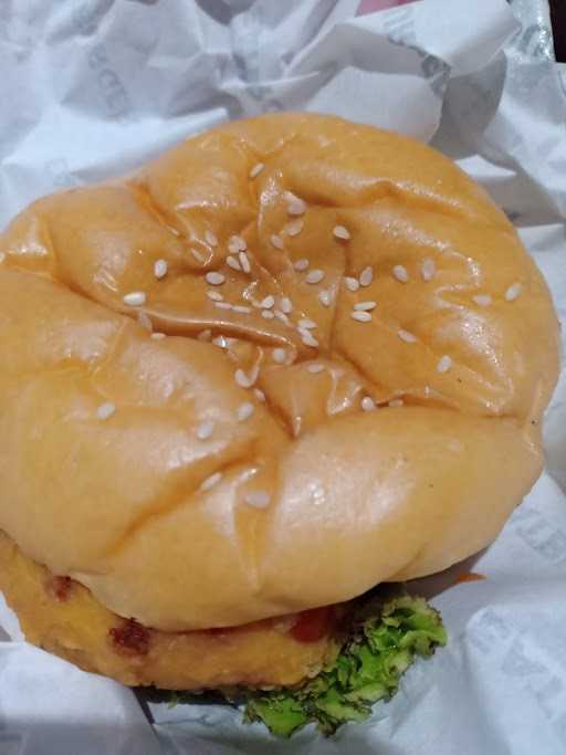 Eatburger Makassar 1