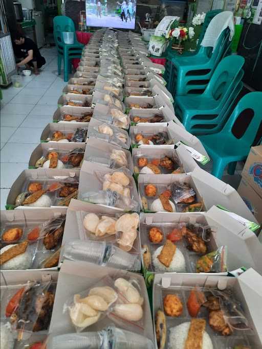 Rumah Makan Rama & Catering Service 10